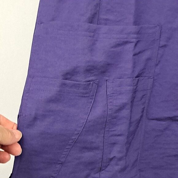 Crest Scrubs Top NWT - Picture 4 of 11